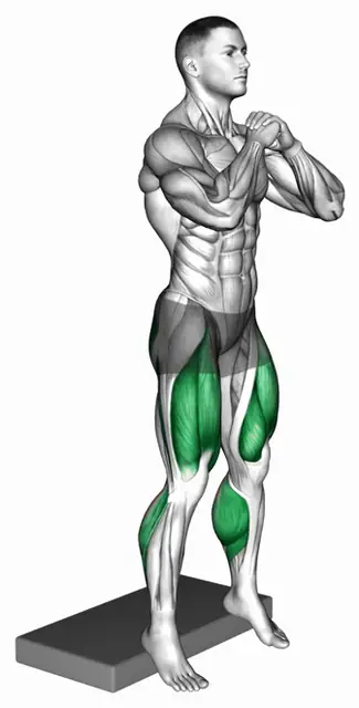 뒤꿈치 올린 맨몸 스쿼트 자세 시연